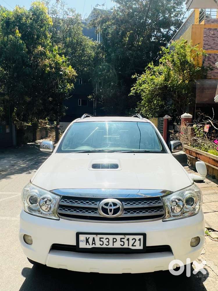 Toyota Fortuner 3.0 4x4 Manual, 2010, Diesel