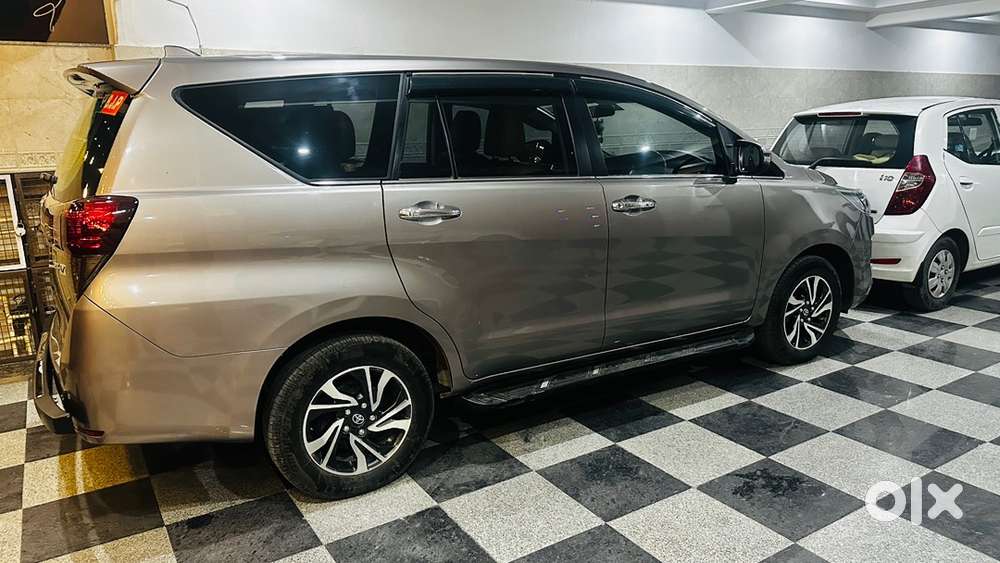 Toyota Innova Crysta 2024 Diesel Manual