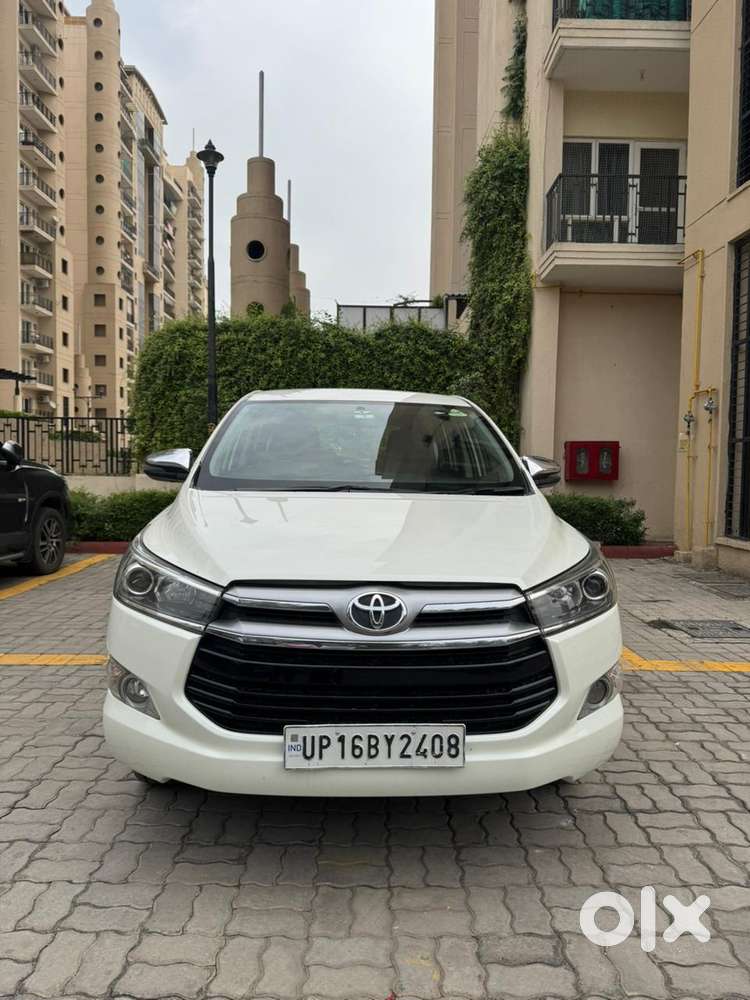 Toyota Innova Crysta 2.8z Automatic, 2018
