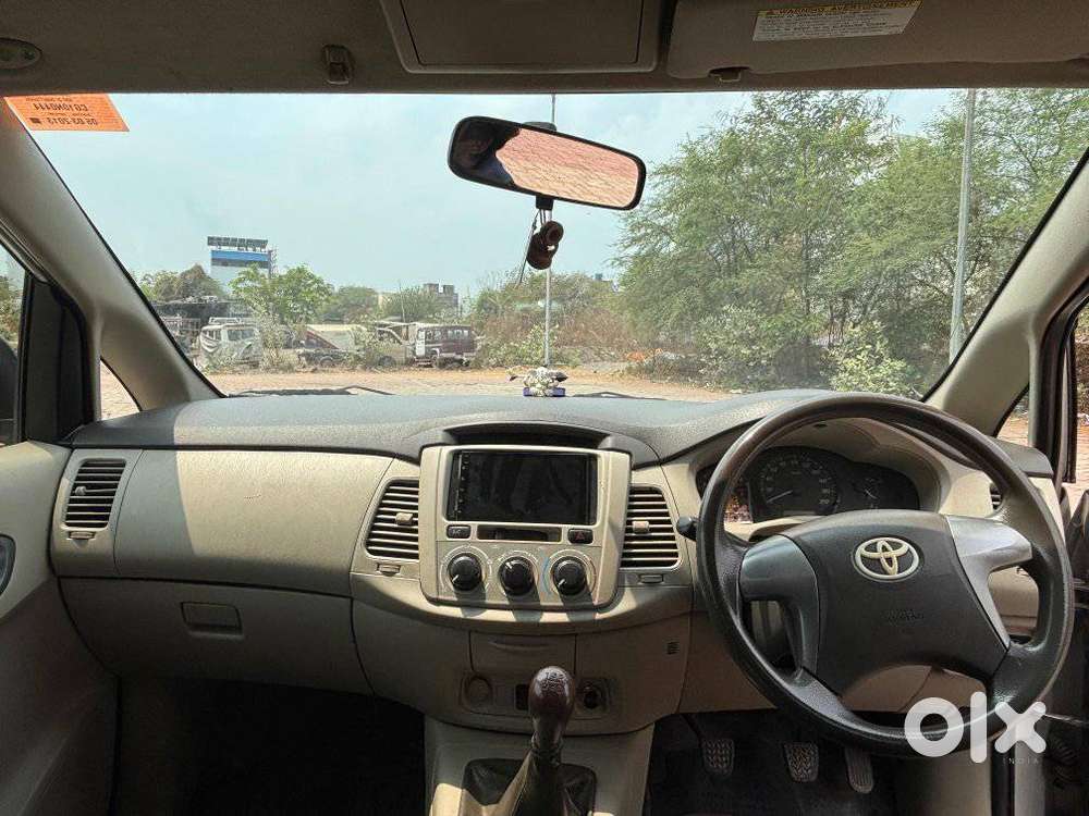 Toyota Innova 2.5 G (diesel) 8 Seater, 2013, Diesel