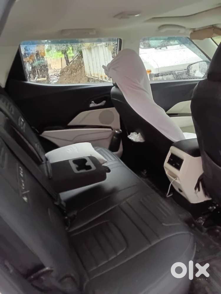 Mahindra Xuv 3xo 2025