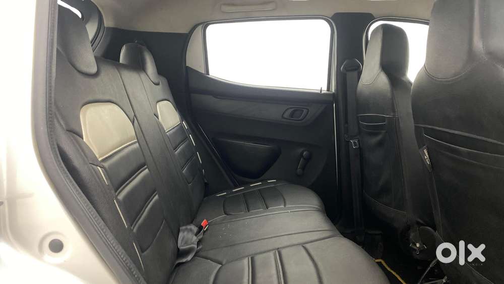 Renault Kwid 1.0 Rxt Amt Opt, 2017, Petrol