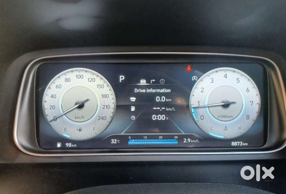 Hyundai Alcazar Signature (o) 6 Str 1.5 Petrol Dct, 2023, Petrol