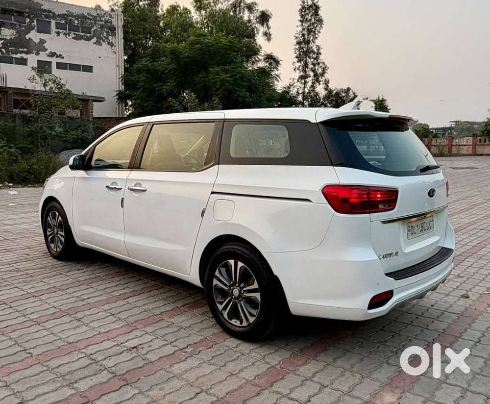 Kia Carnival Premium, 2021, Diesel