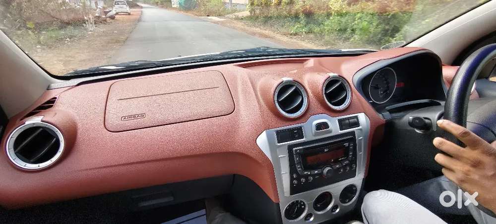Ford Figo 2010 Petrol 76000 Km Driven
