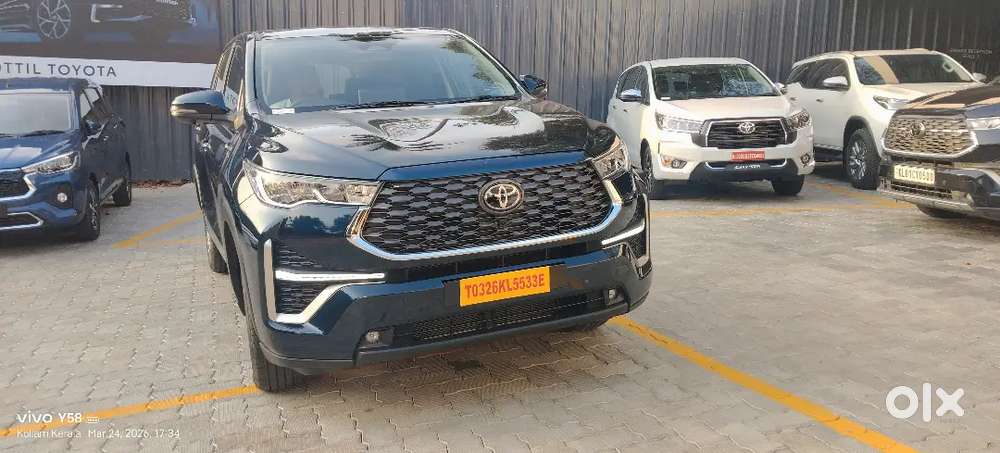 Toyota Innova Hycross 2026