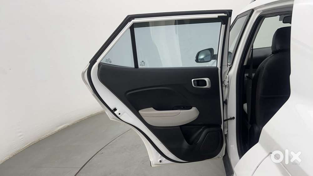 Hyundai Venue 1.5 Crdi Sx (o), 2023, Diesel