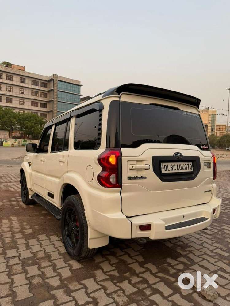 Delhi Number Plate