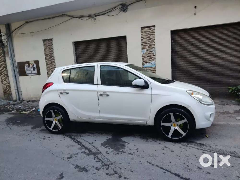Hyundai Elite I20 2012 Diesel 84000 Km Driven