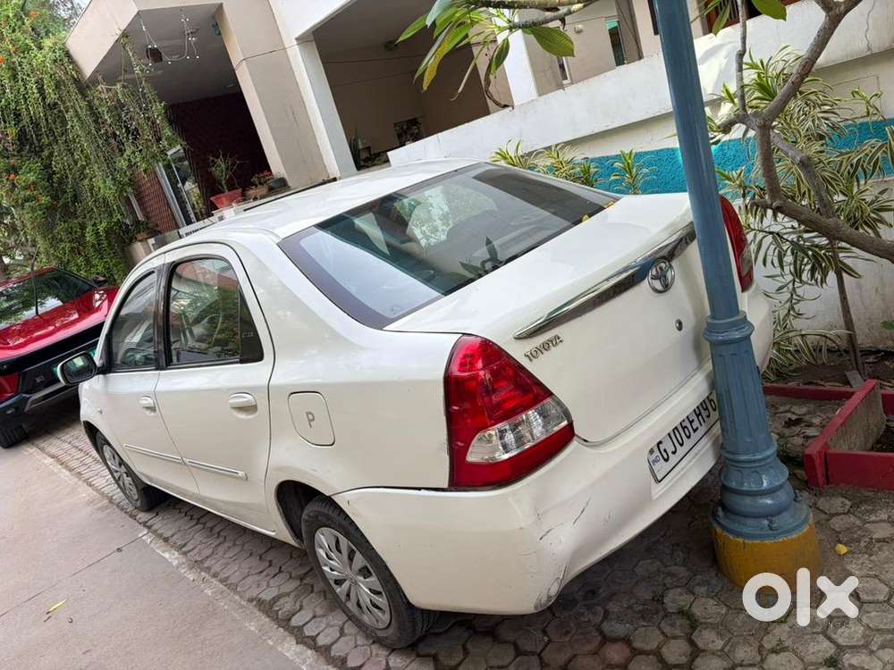 Toyota Etios 2011 Petrol Well Maintained