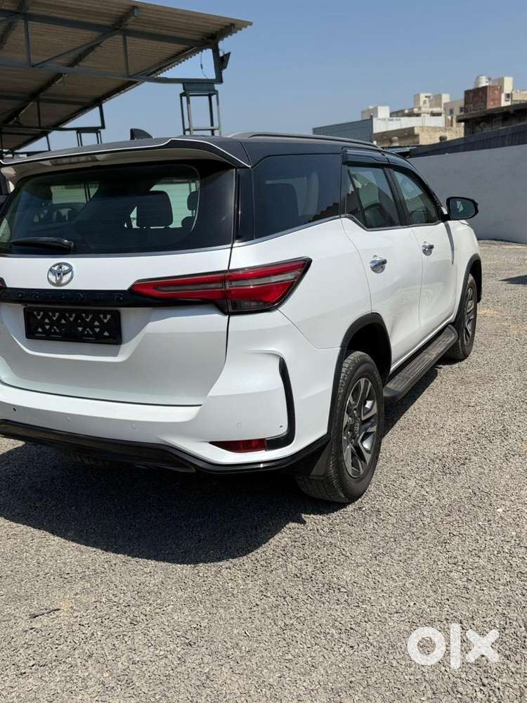 Toyota Fortuner Legender 2024 Diesel 92500 Km Driven