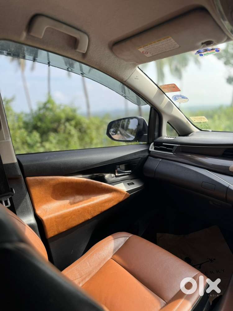 Toyota Innova Crysta 2017