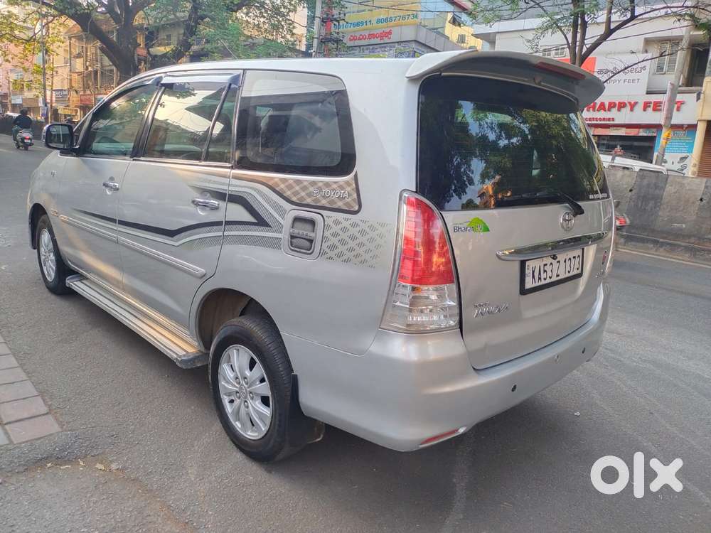 Toyota Innova 2.5 Vx 8 Str Bs-iii, 2011, Diesel