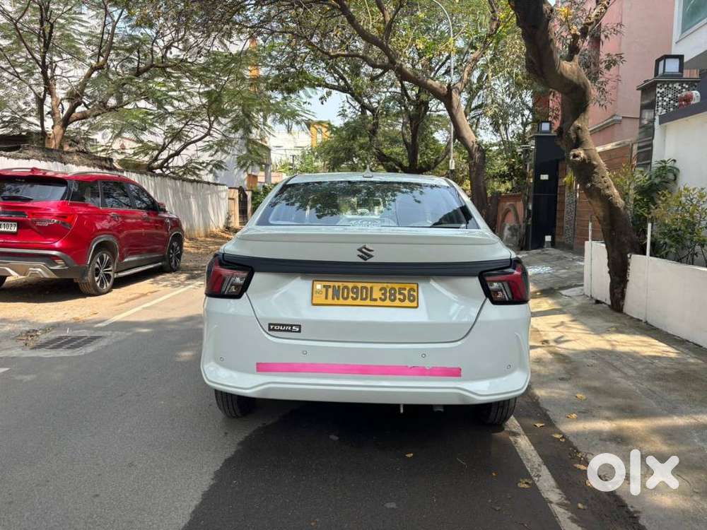 Maruti Suzuki Swift Dzire Vxi Optional, 2025, Petrol