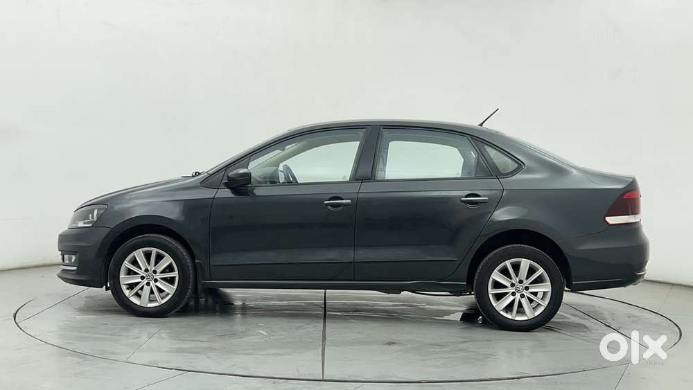 Volkswagen Vento 1.6 Highline, 2016, Petrol