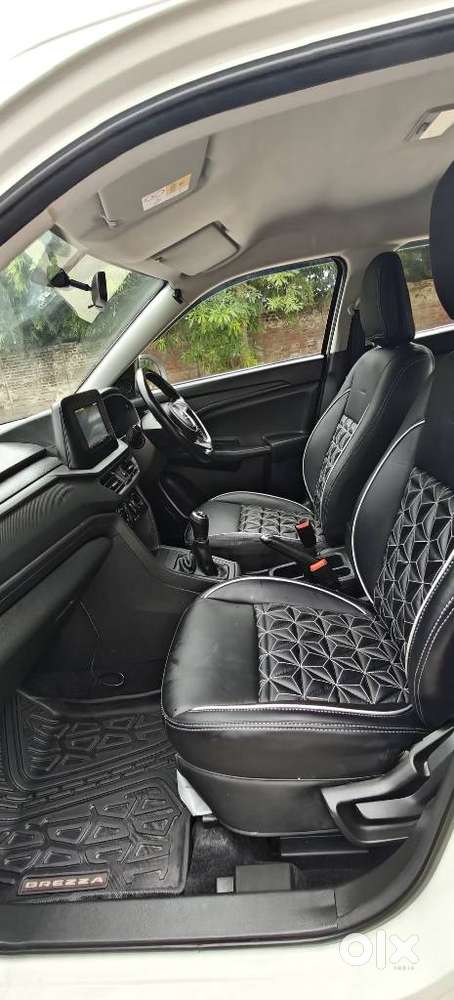 Maruti Suzuki Brezza 1.5 Lxi Smart Hybrid, 2023, Petrol