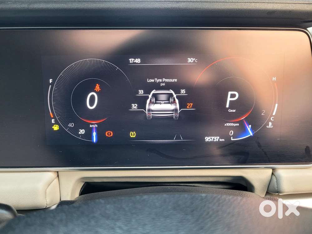 Mahindra Xuv700 2.2 Ax 7 Diesel At Luxury Pack Str, 2022, Diesel