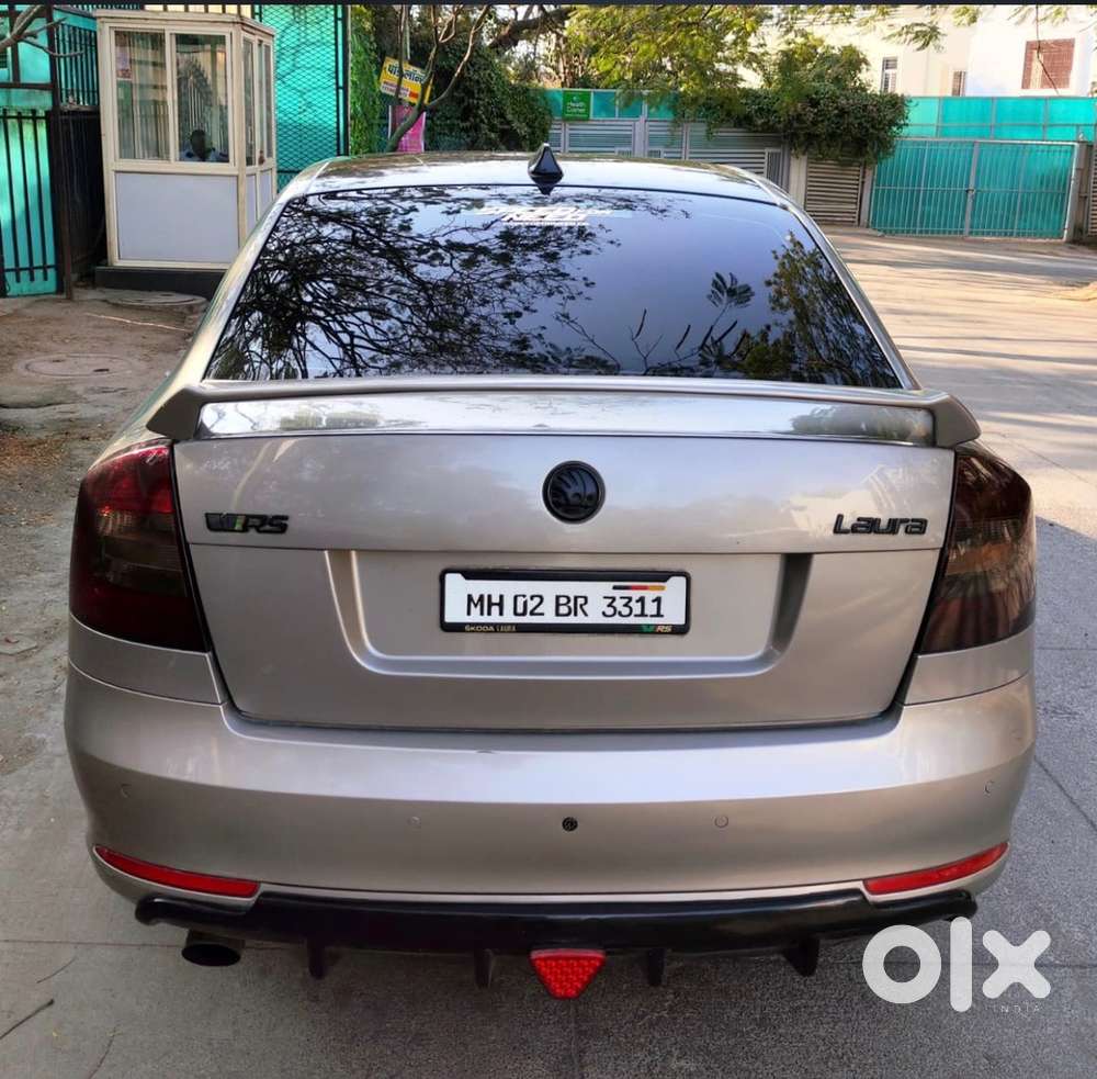 Skoda Laura 1.8 Ambiente 2011 Petrol