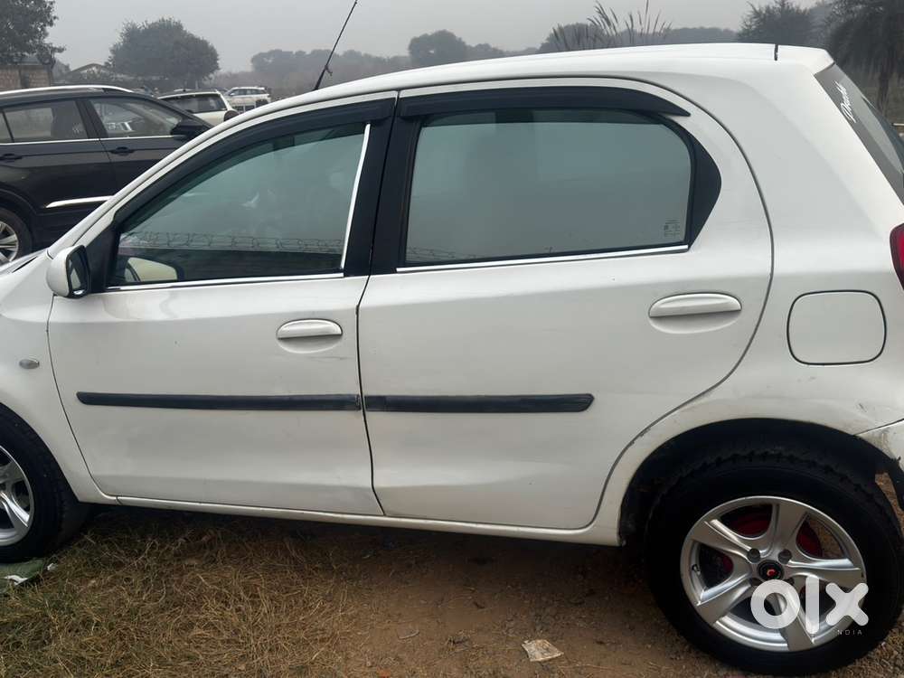 Toyota Etios Liva 2011