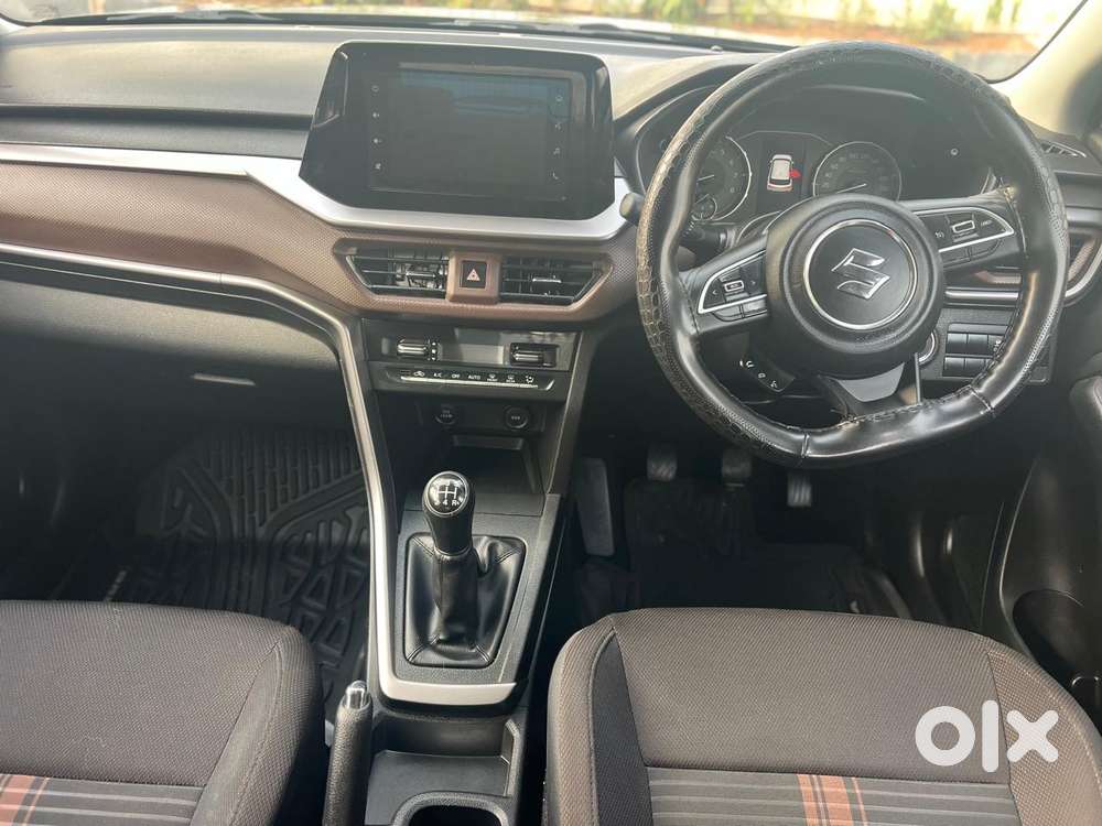 Maruti Suzuki Brezza 1.5 Zxi Smart Hybrid, 2023, Petrol