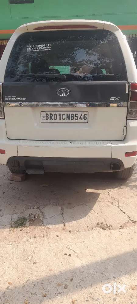 Tata Safari Storme 2017