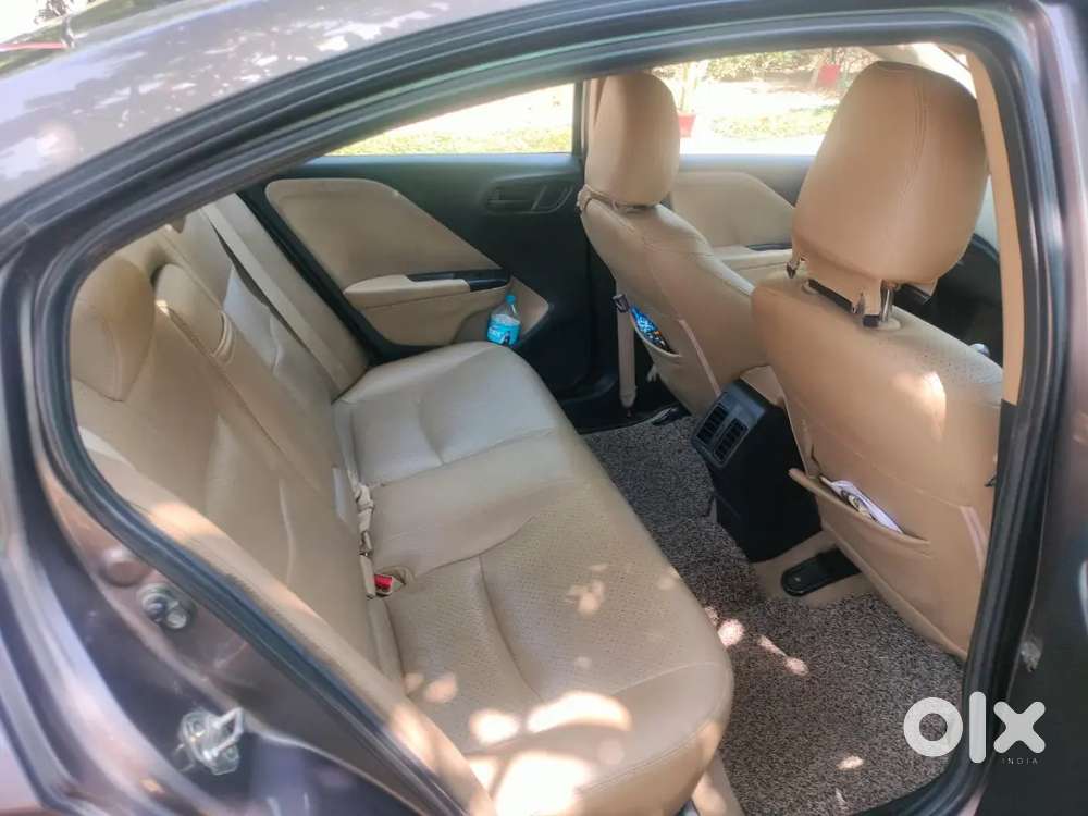 Good Condition. Untuch H