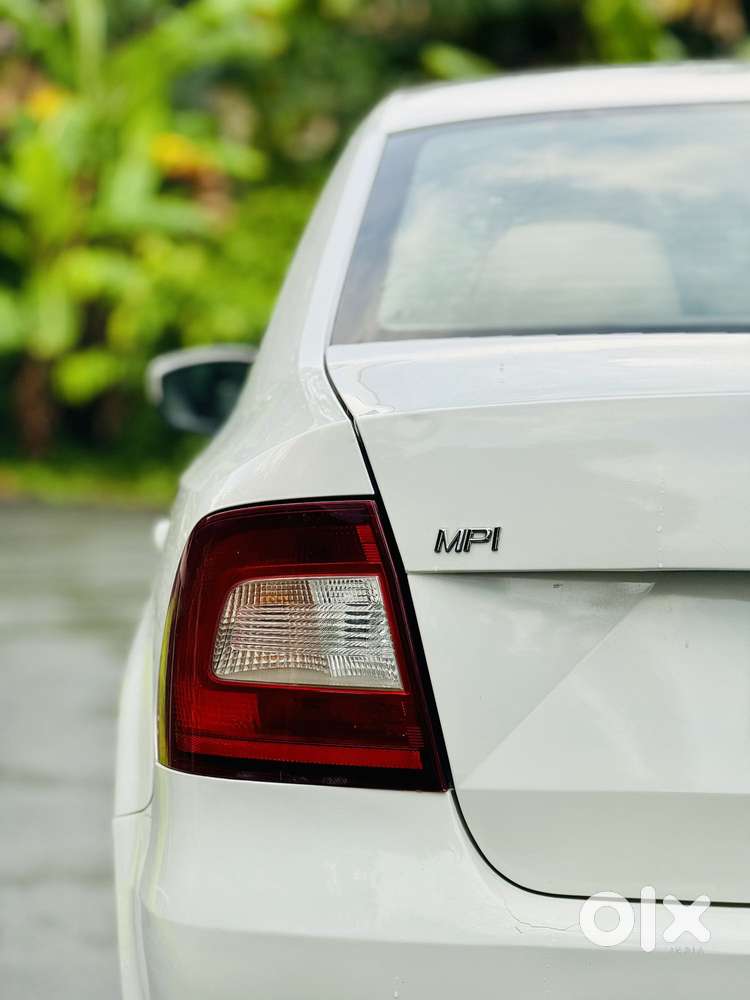 Skoda Rapid 1.6 Mpi At Ambition, 2012, Petrol