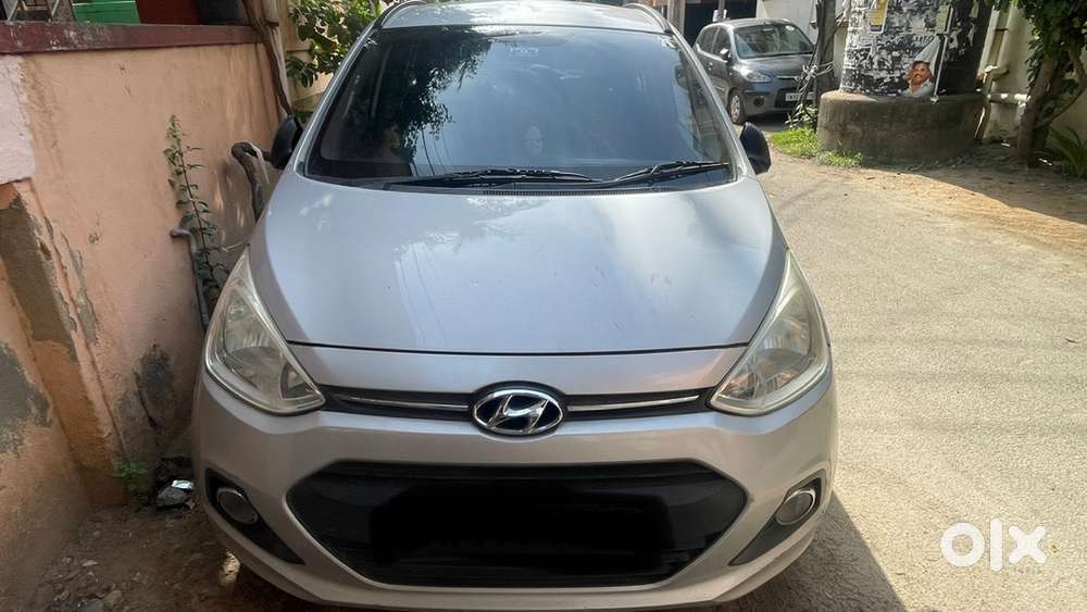 Hyundai Grand I10 2015 Petrol Well Maintained