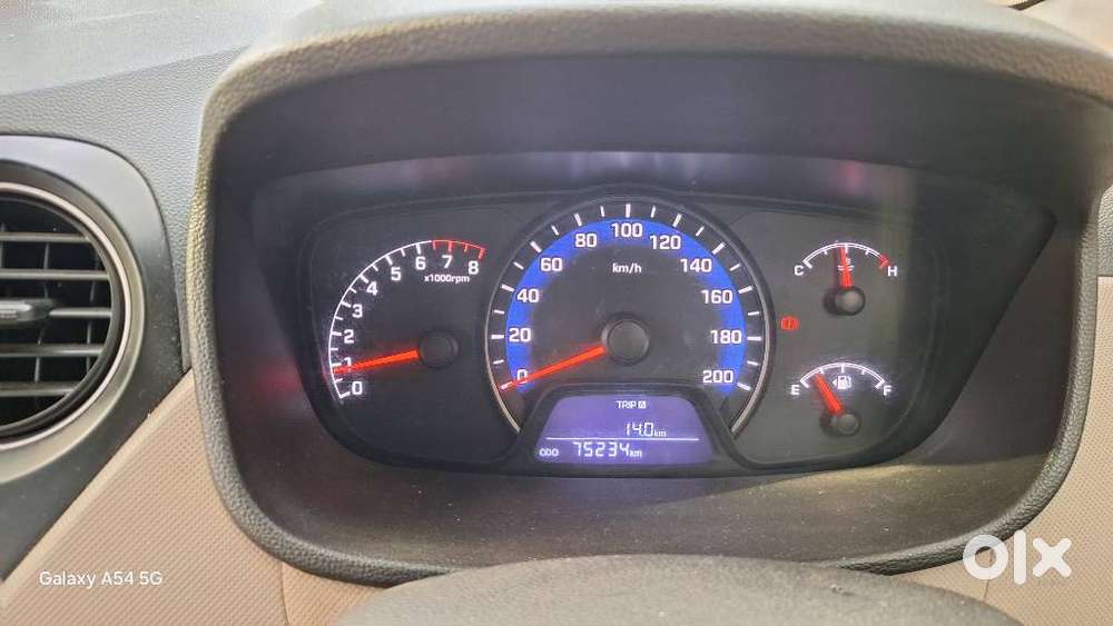 Hyundai Xcent 1.2l Kappa Dual Vtvt 5-speed Manual Base, 2014, Petrol