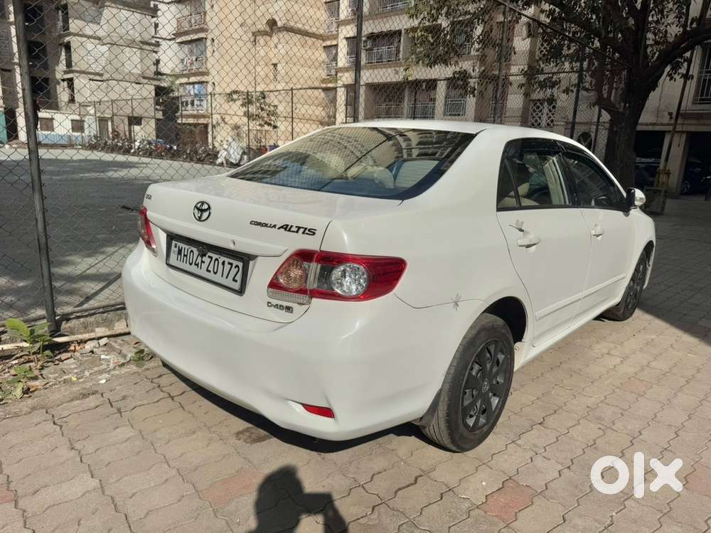 Toyota Corolla Altis 2012