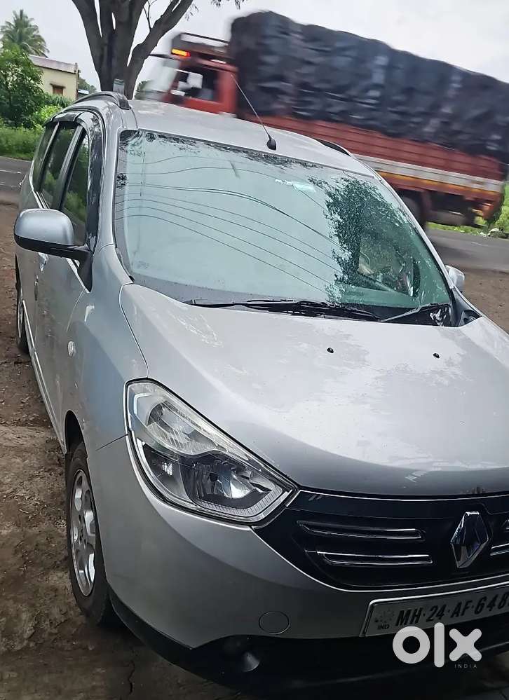 Renault Lodgy 2015 Diesel 240000 Km Driven