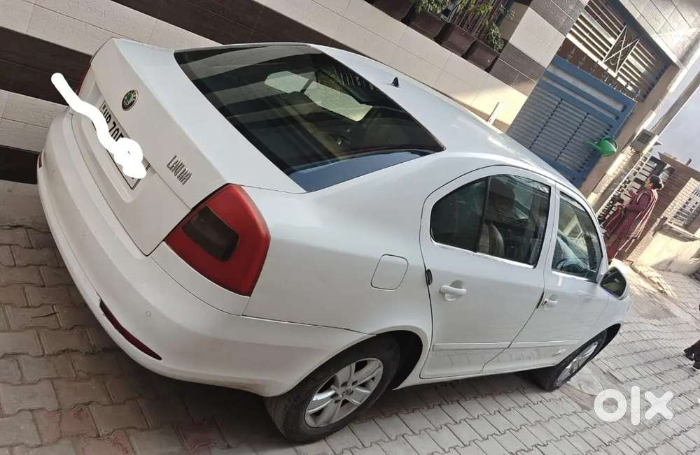 Skoda Laura 2013 Diesel 107000 Km Driven