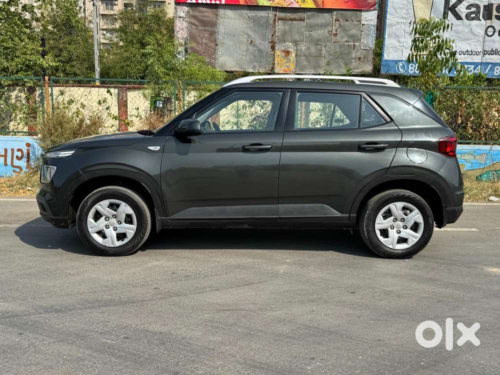 Hyundai Venue S, 2020, Petrol