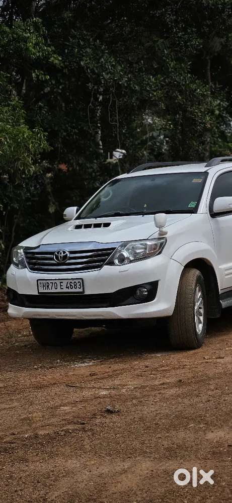 Toyota Fortuner Legender 2013 Diesel 114000 Km Driven