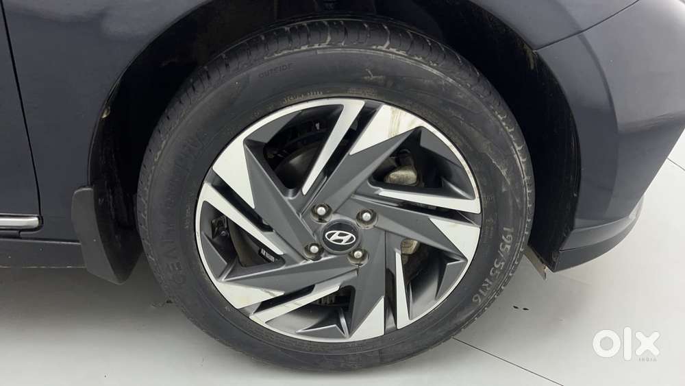 Hyundai New I20 1.2 Asta (o) Mt, 2023, Petrol