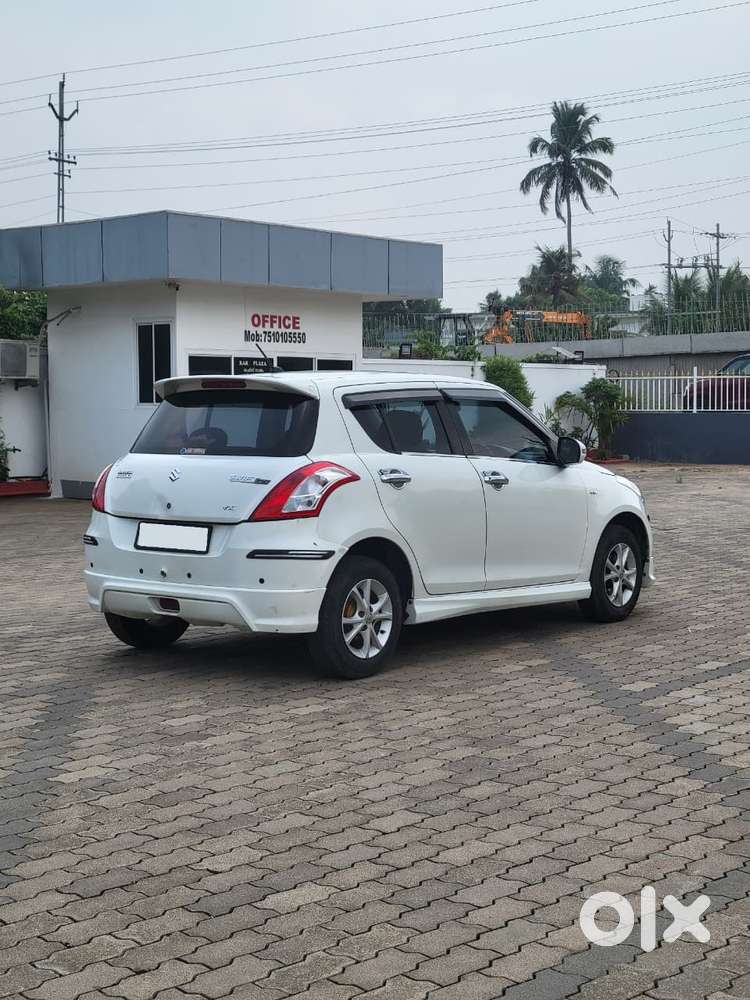 Maruti Suzuki Swift Vxi + Manual, 2016, Petrol