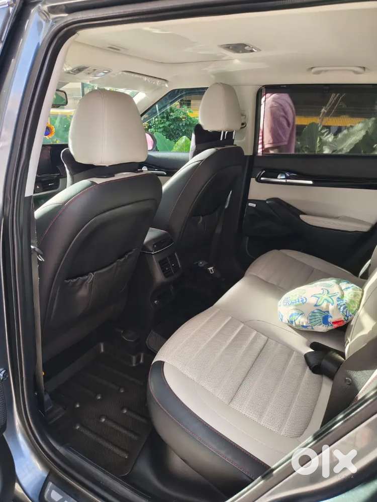 Kia Seltos Petrol Automatic Top-end Variant- Single Owner