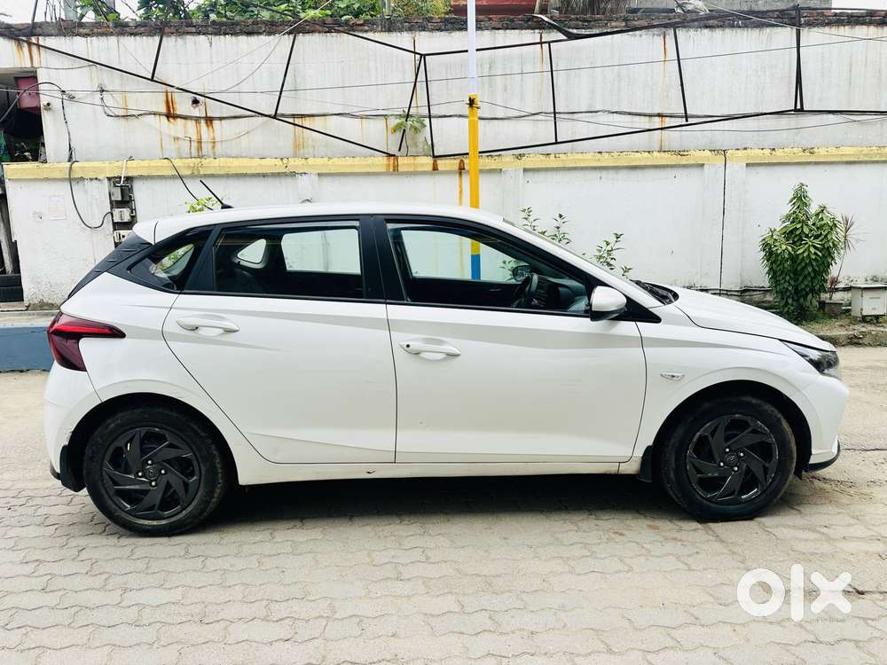 Hyundai I20 1.2 Magna Executive, 2023, Petrol