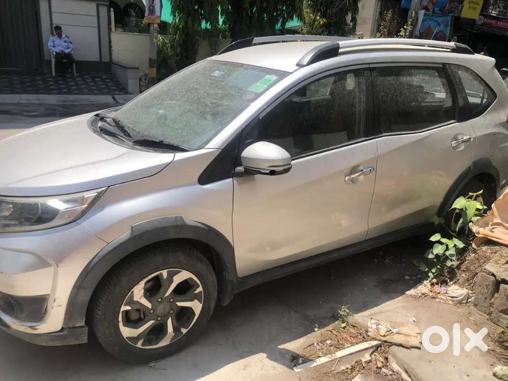 Honda Br-v 8 Seater 2016 Petrol 24058 Km Driven Well Maintained