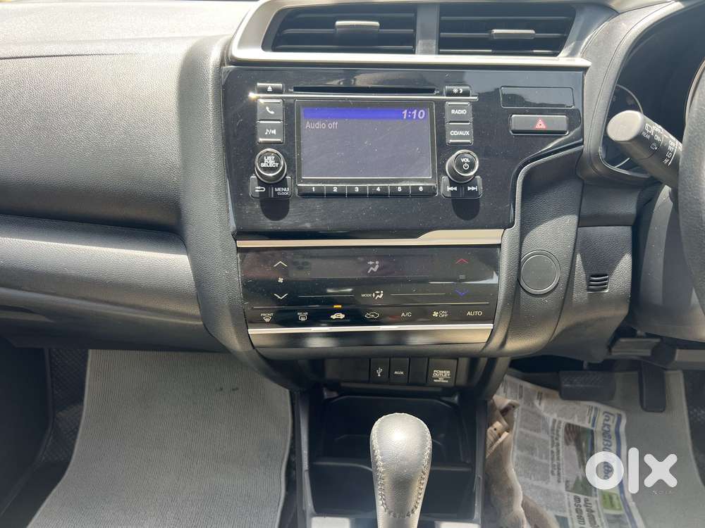 Honda Jazz V Cvt, 2017, Petrol