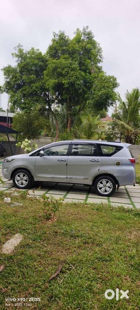 Toyota Innova Crysta 2.8 Z, 2016, Diesel