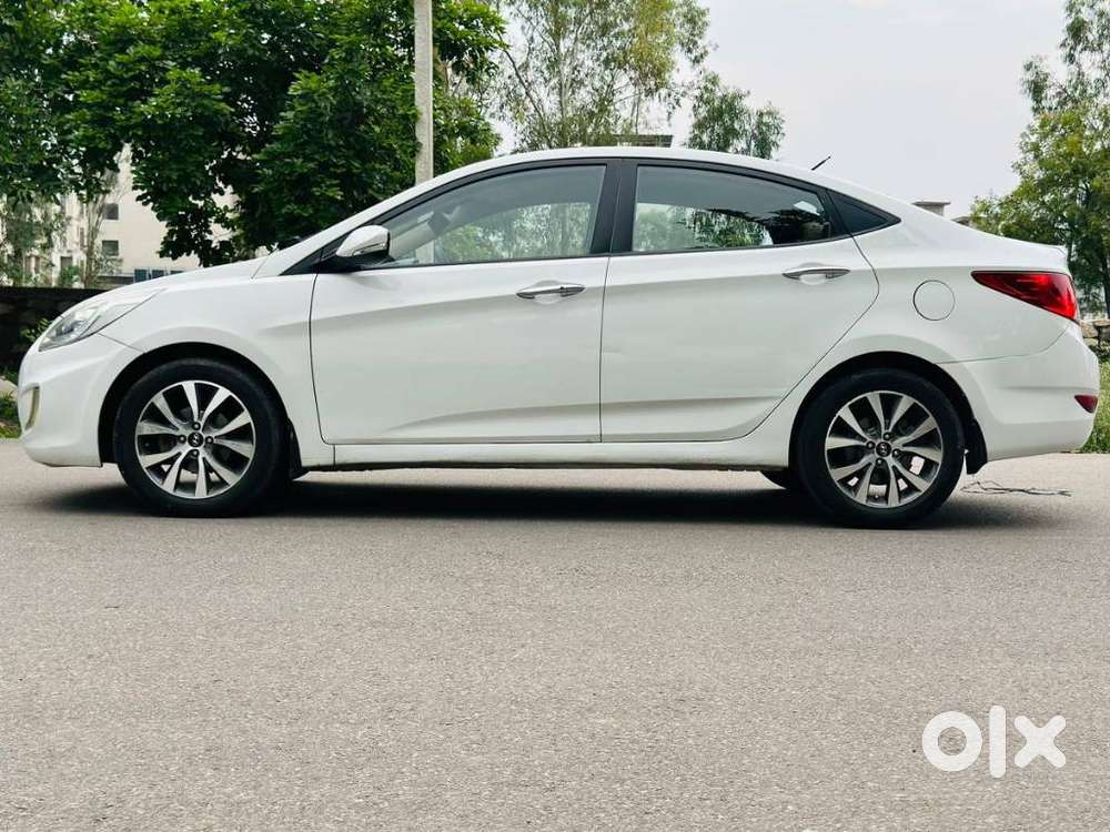 Hyundai Verna 1.6 Sx Crdi (o) At, 2015, Diesel