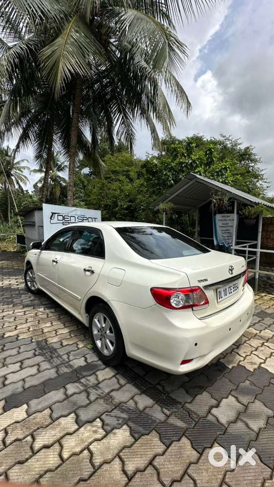 Toyota Corolla Altis 2013