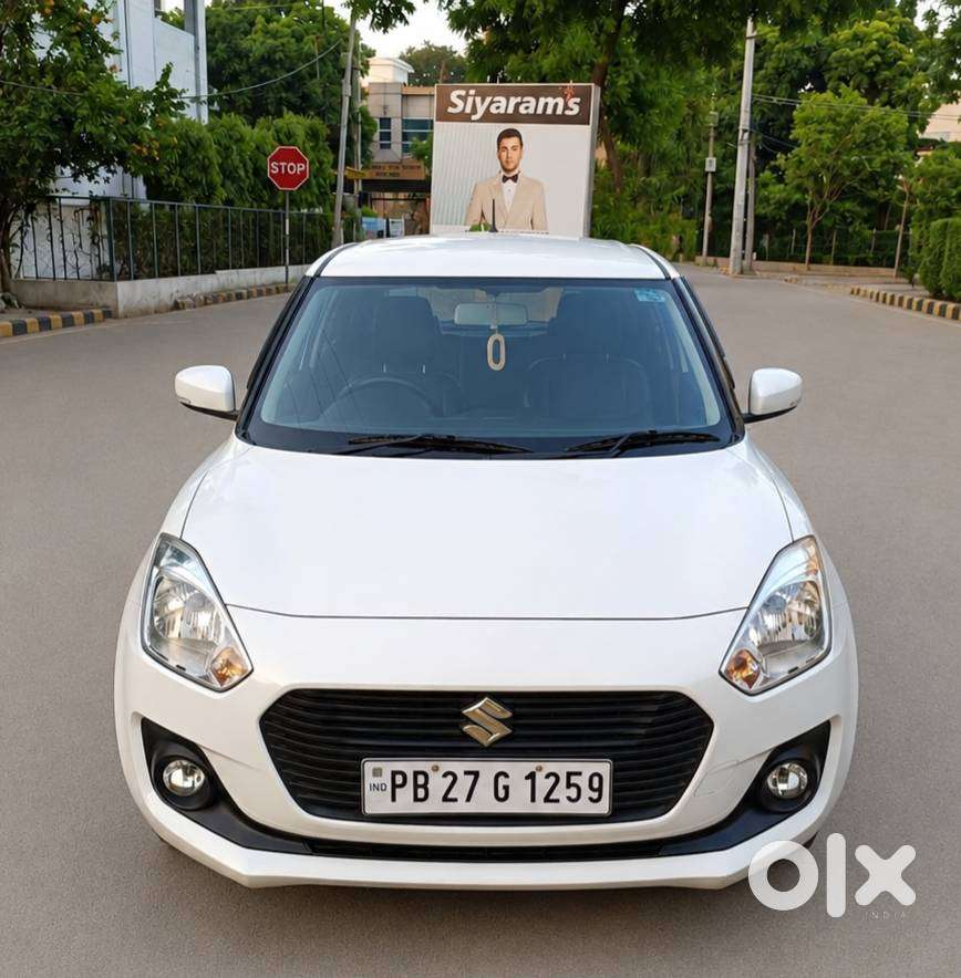 Maruti Suzuki Swift Vxi + Manual, 2021, Petrol