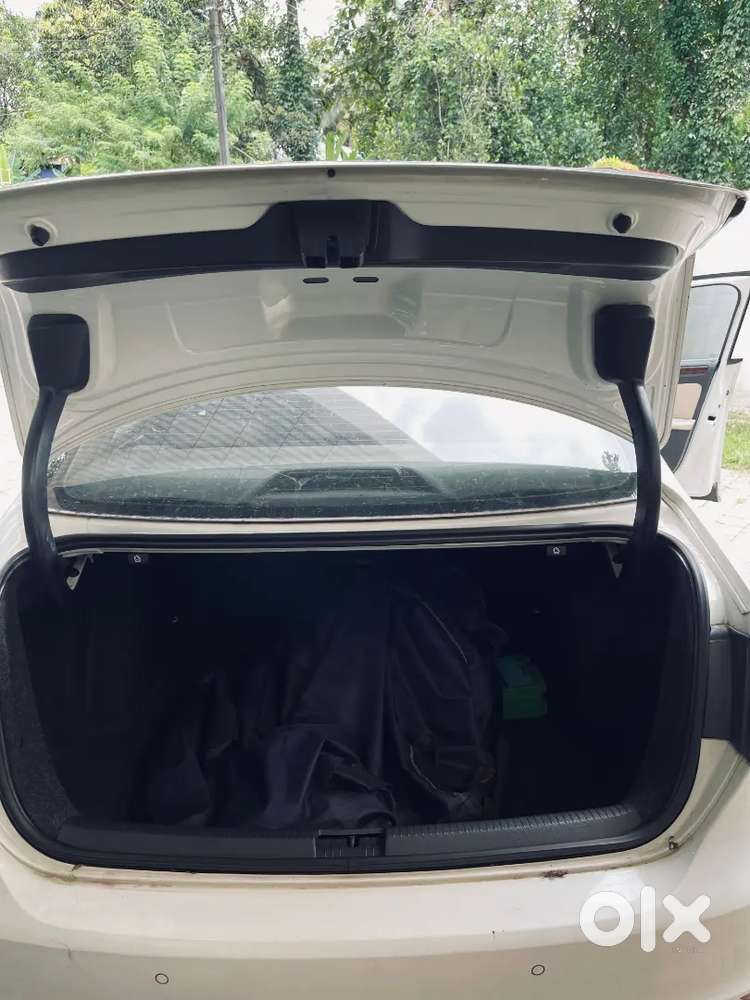 Volkswagen Jetta 2014 Petrol 100000 Km Driven