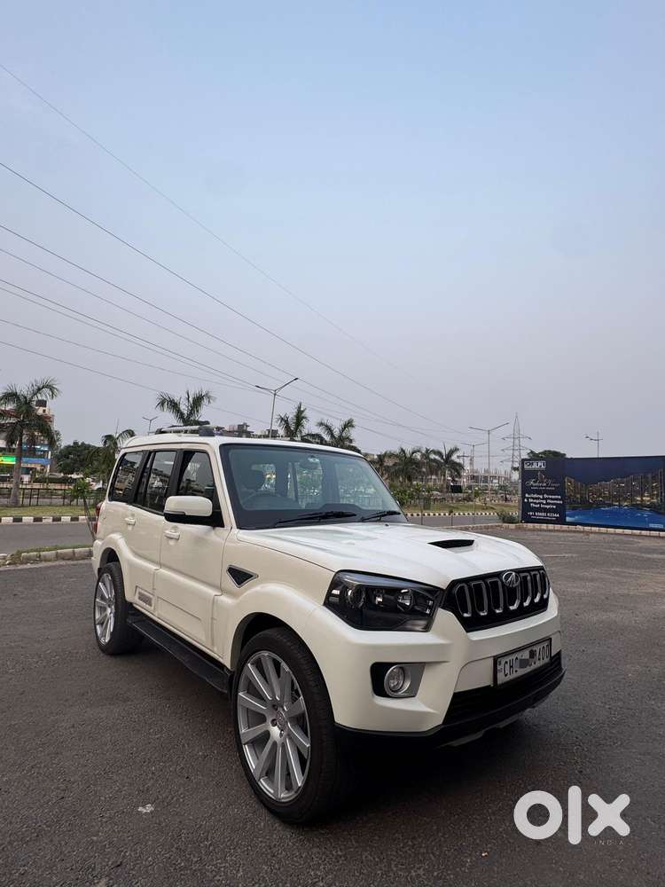 Mahindra Scorpio Classic, 2020, Diesel
