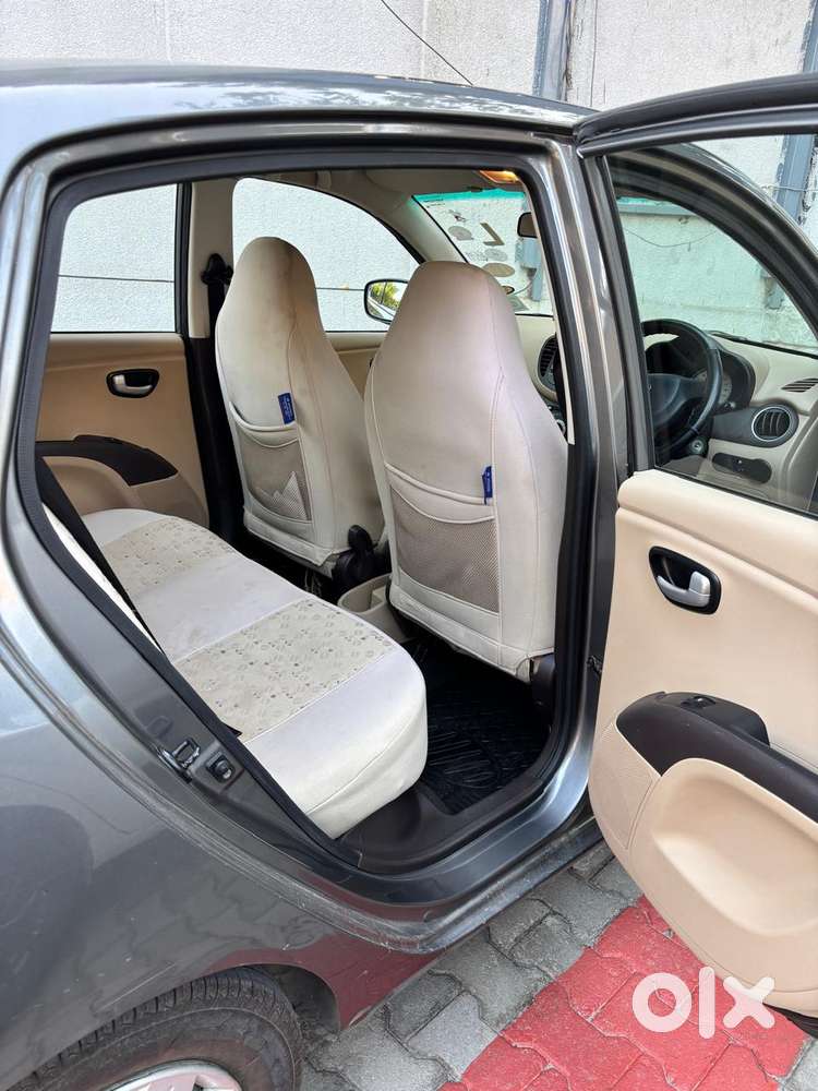 I10 -sportz At-  Excellent Condition