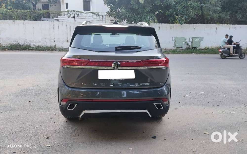 Mg Hector Plus Sharp Pro 1.5 Turbo Petrol Cvt 7 Str, 2023, Petrol