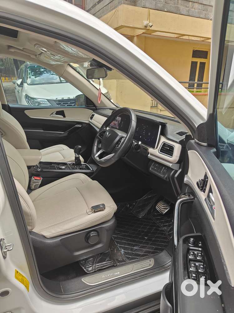 Mahindra Xuv700 2.2 Ax 7 Diesel At Str, 2023, Diesel