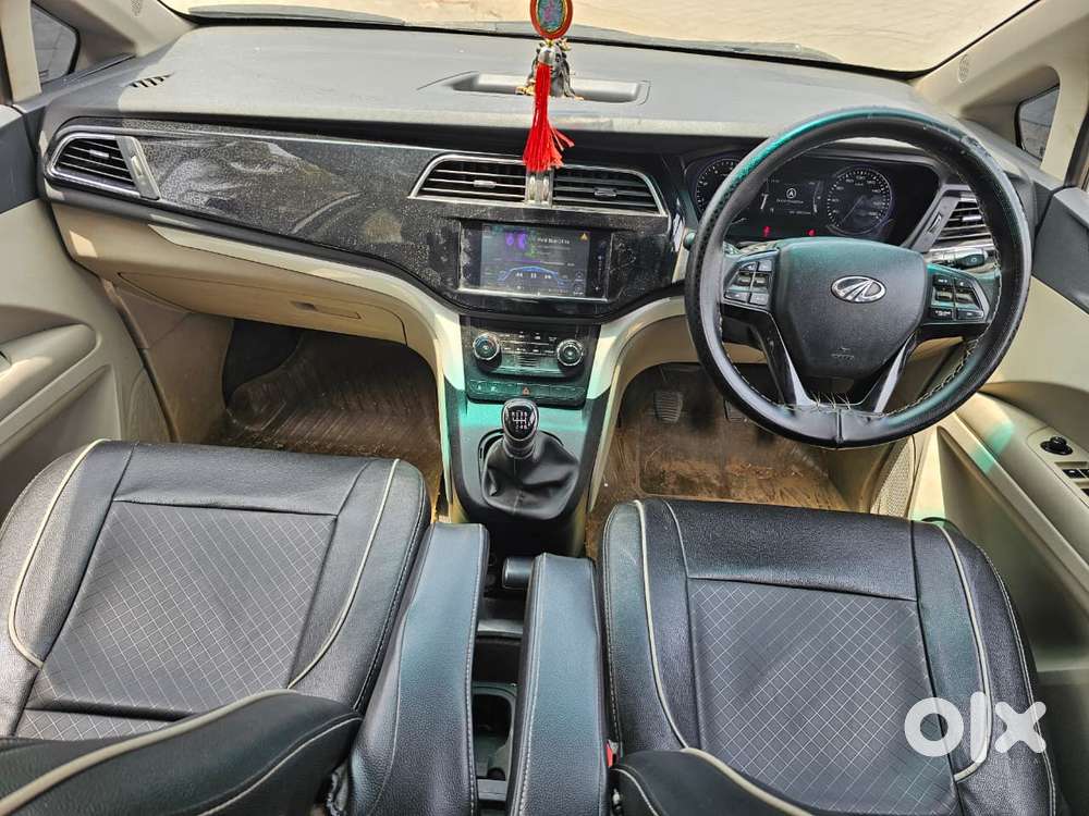 Mahindra Marazzo M8 8str, 2018, Diesel